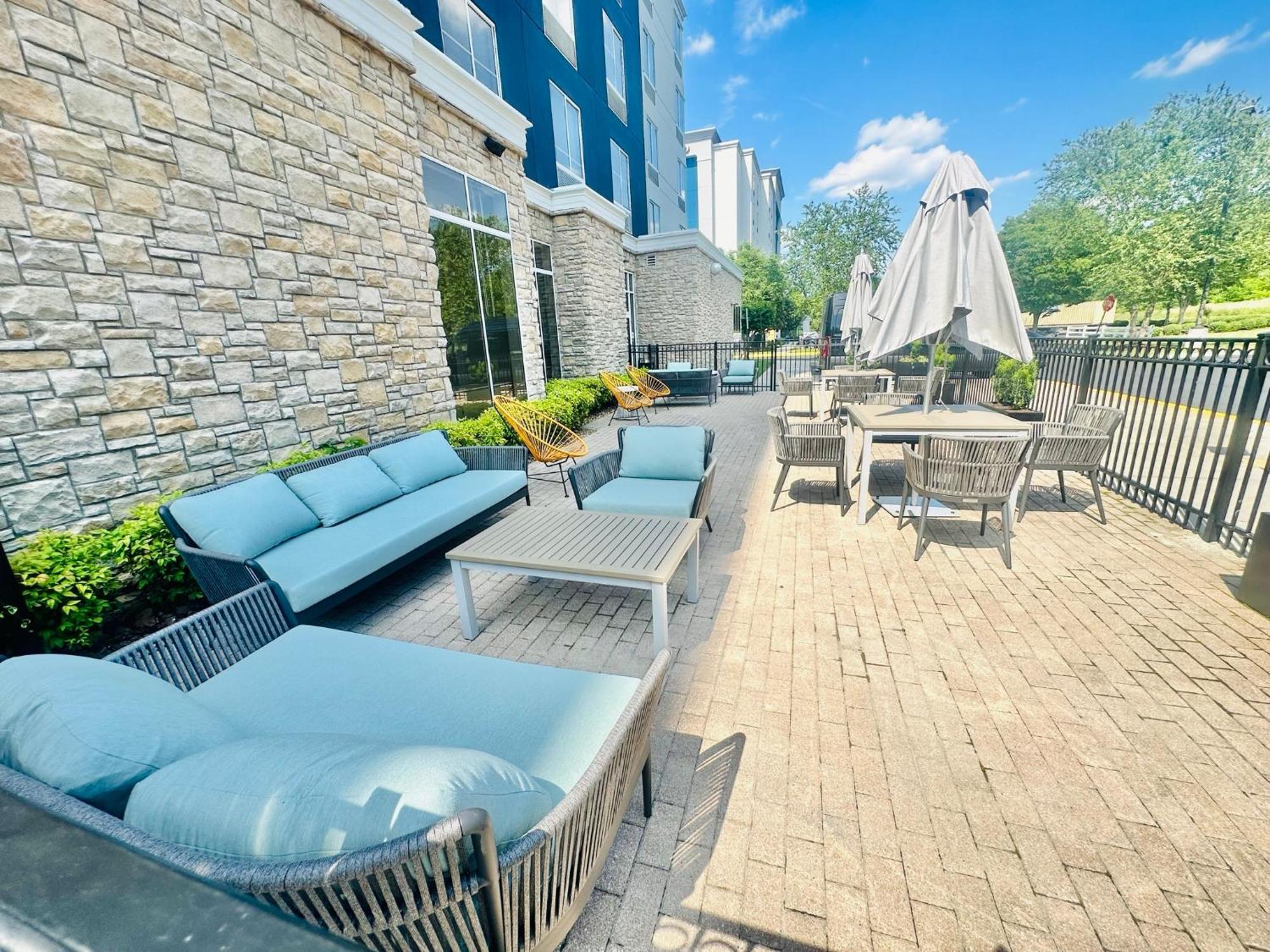 Delta Hotels By Marriott Colonial Heights Exterior photo