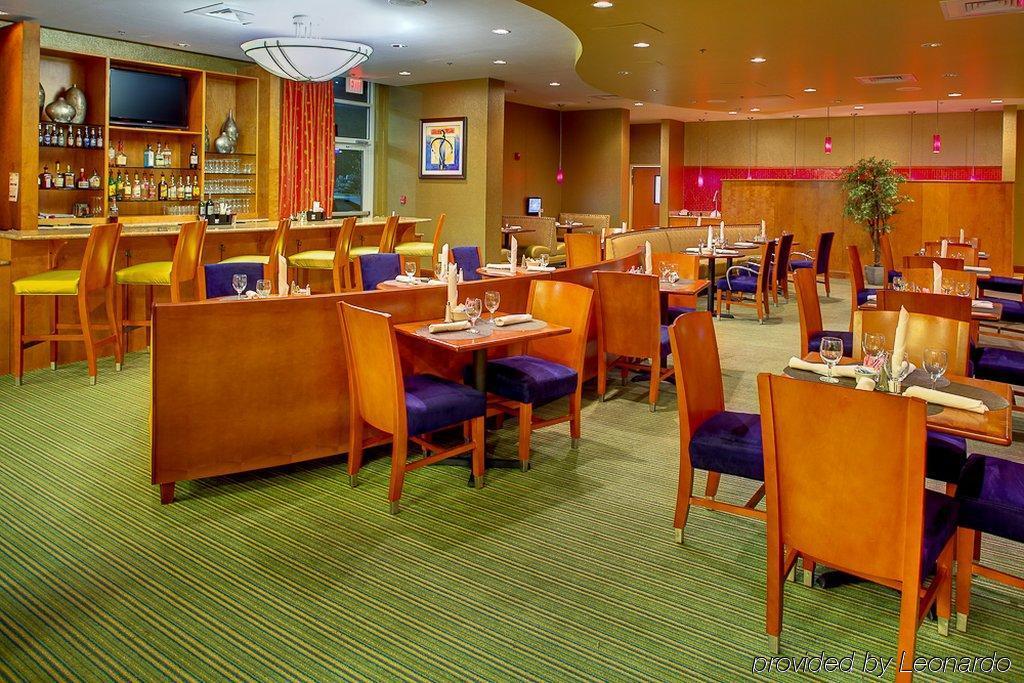 Delta Hotels By Marriott Colonial Heights Restaurant photo